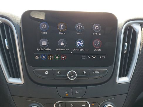 Used 2024 Chevrolet Malibu LT image 16