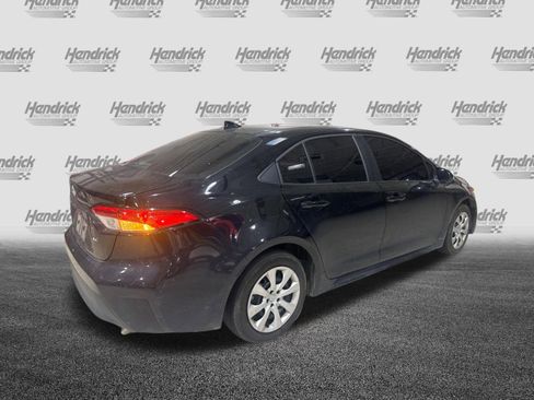 Certified 2025 Toyota Corolla LE FWD image 5