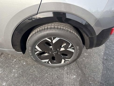 New 2025 Kia Niro Wind image 5