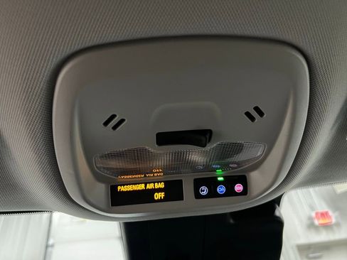 New 2026 Chevrolet Trax LT w/ LT Convenience Package FWD image 22