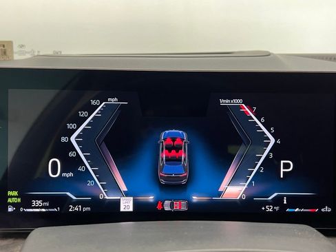 Certified 2024 BMW X7 xDrive40i w/ Premium Package image 17