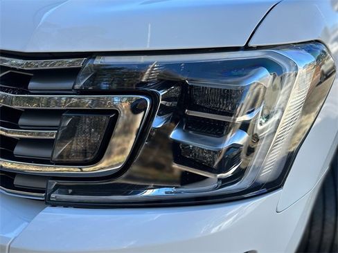 Used 2021 Ford Expedition Limited image 9