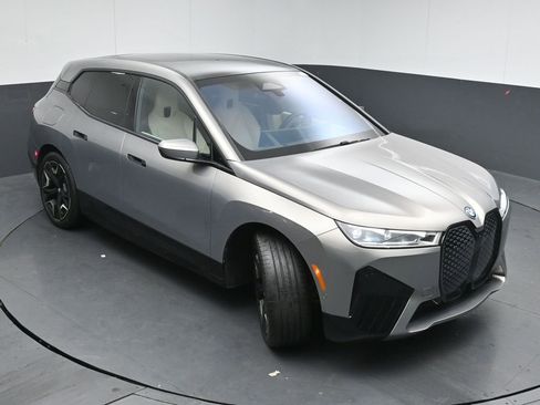 Used 2024 BMW iX M60 AWD/4WD image 38