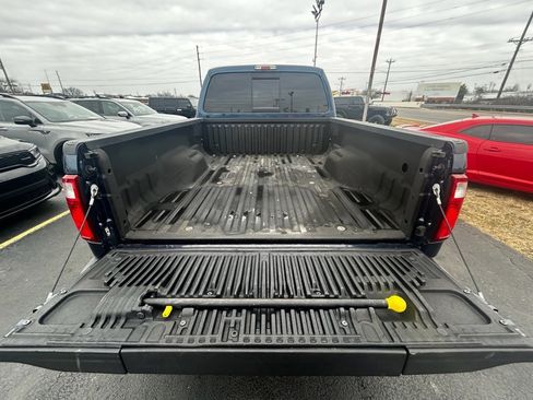 Used 2014 Ford F250 Lariat w/ Lariat Interior Package image 18