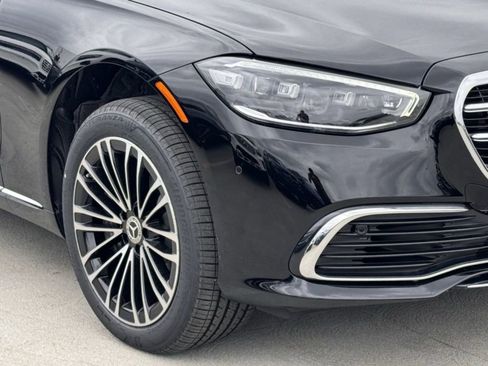 New 2024 Mercedes-Benz S 580 4MATIC Sedan image 4