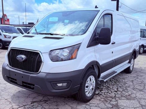 Used 2025 Ford Transit 250 Low Roof w/ Exterior Upgrade Package RWD image 4
