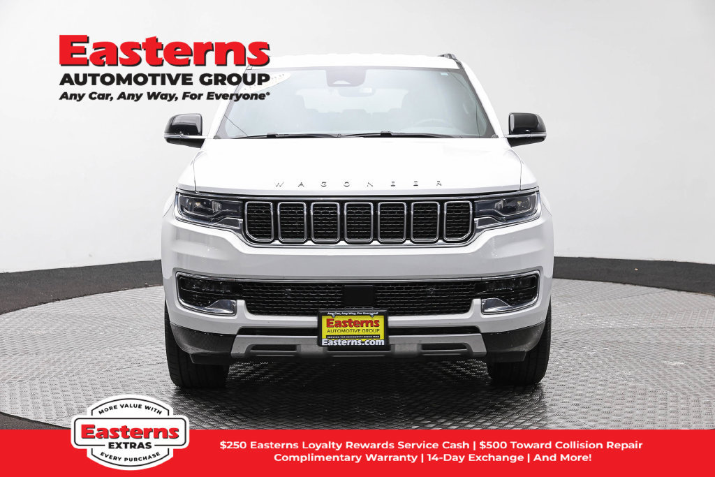 Used 2024 Jeep Wagoneer Series II AWD/4WD image 3