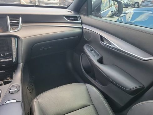 Used 2022 INFINITI QX50 Luxe w/ Appearance Package FWD image 15