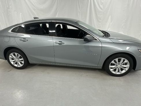Used 2024 Chevrolet Malibu LT image 2