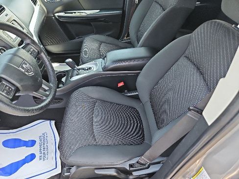 Used 2018 Dodge Journey SE w/ Blacktop Package AWD/4WD image 9