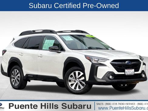 Used 2025 Subaru Outback Premium image 1