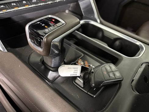 Used 2023 GMC Sierra 1500 Denali w/ Technology Package AWD/4WD image 19