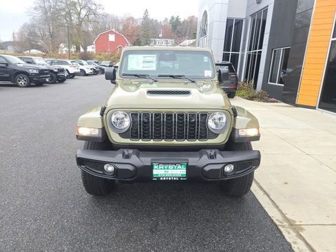 New 2026 Jeep Gladiator Sport image 2