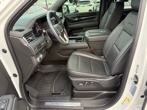Used 2021 GMC Yukon Denali w/ Denali Ultimate Package image 14