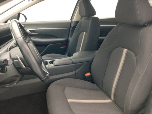 Used 2025 Hyundai Sonata SEL FWD image 17