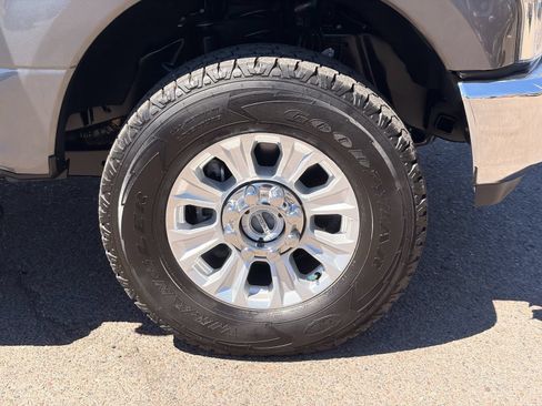 Certified 2021 Ford F250 XL w/ STX Appearance Package AWD/4WD image 8