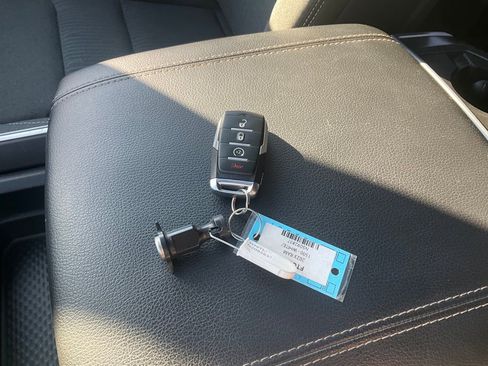 Used 2023 RAM 1500 Big Horn image 34