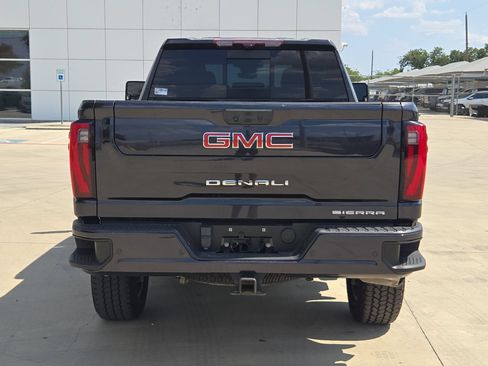Certified 2024 GMC Sierra 2500 Denali w/ Denali Reserve Package AWD/4WD image 4
