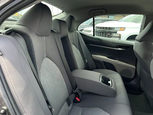 Used 2021 Toyota Camry LE FWD image 23