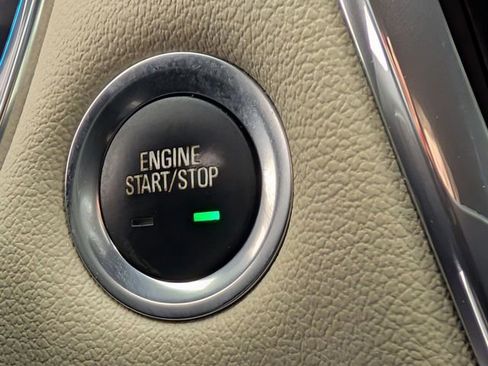 Certified 2022 Chevrolet Traverse LT image 24