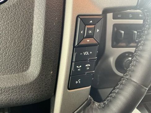 Used 2017 Ford Expedition Limited w/ Equipment Group 301A AWD/4WD image 29
