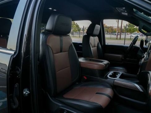 Used 2020 Chevrolet Silverado 2500 High Country w/ Z71 Off-Road Package image 36