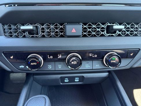 Used 2025 Honda Accord SE image 32