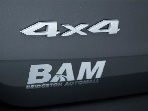 Used 2024 Jeep Grand Cherokee L Limited AWD/4WD image 34