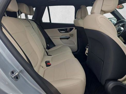 Used 2026 Mercedes-Benz GLC 300 image 18