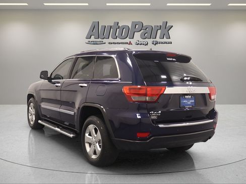 Used 2012 Jeep Grand Cherokee Limited w/ Mopar Chrome Edition Group AWD/4WD image 7