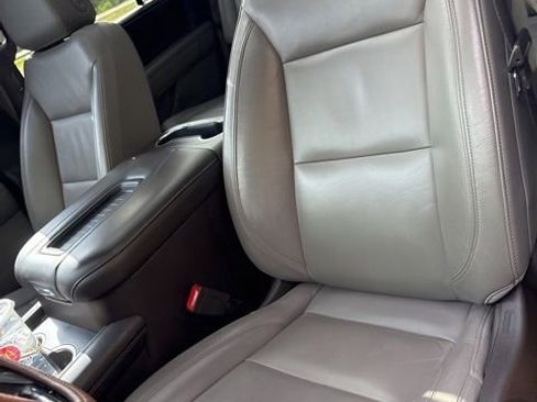 Used 2021 Chevrolet Tahoe LT w/ LT Signature Package image 14