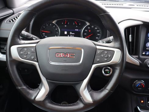 Used 2021 GMC Terrain SLT w/ LPO, Dark Accent Package AWD/4WD image 6
