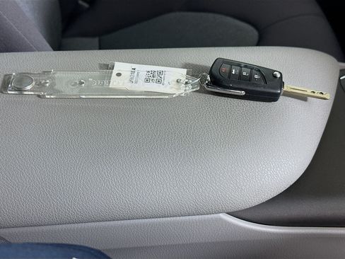 Used 2023 Toyota Camry LE FWD image 32
