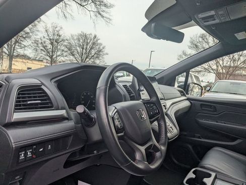 Used 2025 Honda Odyssey Sport-L image 11