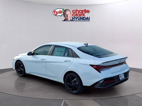 New 2026 Hyundai Elantra SEL Sport Premium FWD image 3