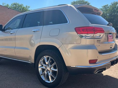 Used 2014 Jeep Grand Cherokee Summit AWD/4WD image 5