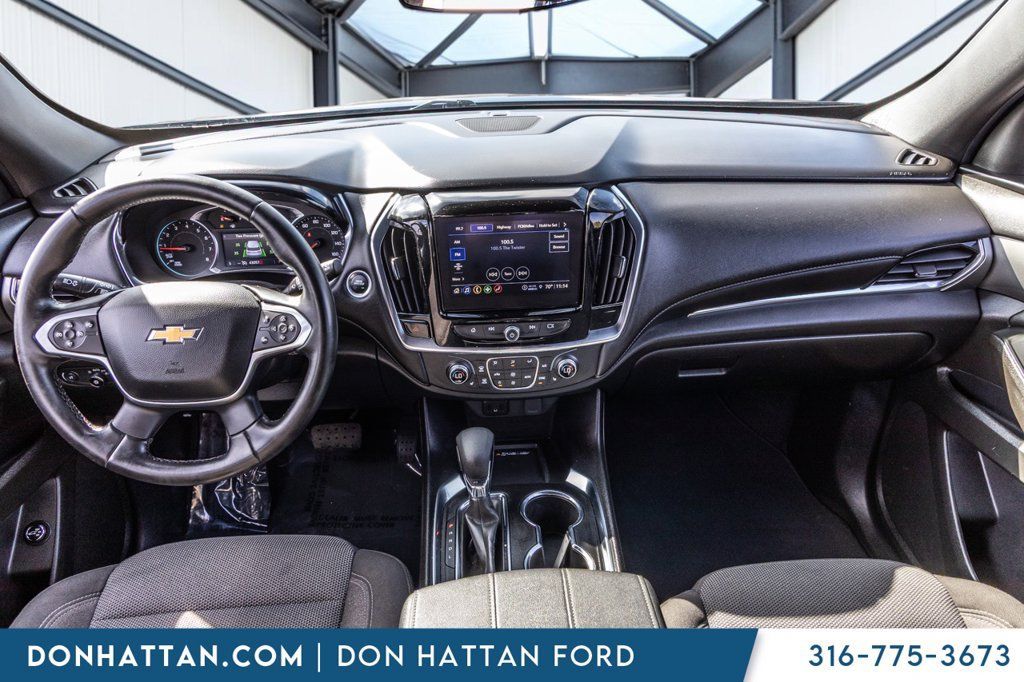 Used 2023 Chevrolet Traverse LT AWD/4WD image 5