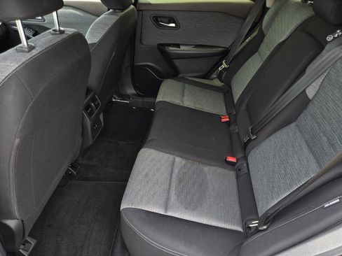 Certified 2023 Nissan Rogue SV FWD image 11