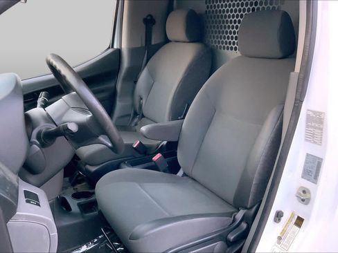 Used 2015 Nissan NV200 S w/ Cruise Control Package FWD image 7