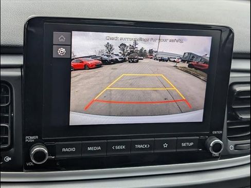 Used 2023 Kia Rio LX image 11