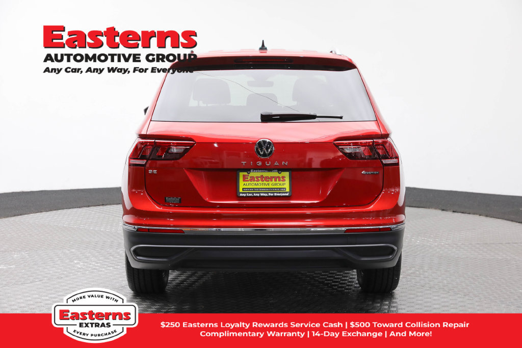 Used 2023 Volkswagen Tiguan SE AWD/4WD image 7