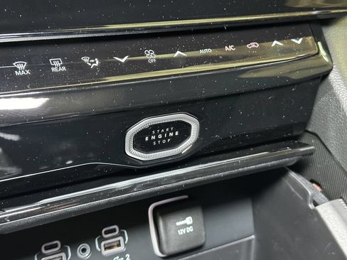 New 2026 Jeep Grand Cherokee Limited AWD/4WD image 23