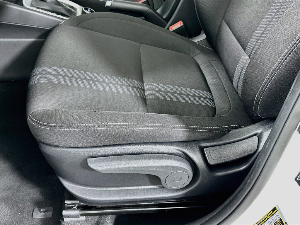 Used 2026 Hyundai Venue SEL FWD image 19