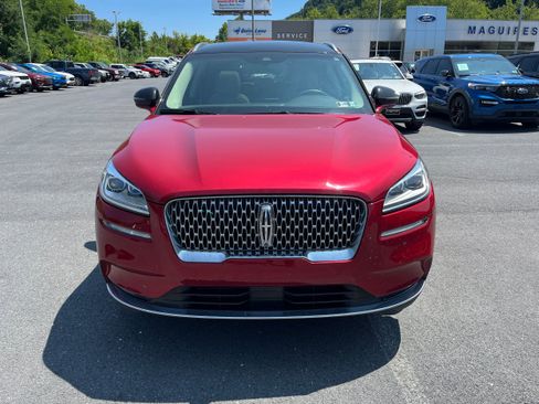 Used 2022 Lincoln Corsair Reserve w/ Equipment Group 201A AWD/4WD image 3
