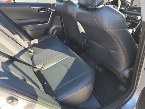 Used 2025 Toyota RAV4 XLE Premium image 17