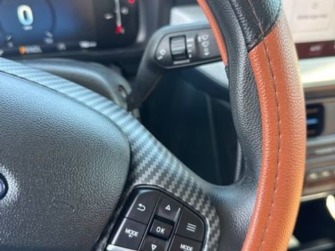 Used 2025 Ford Maverick XLT w/ 4K Tow Package AWD/4WD image 30