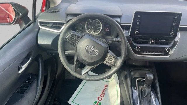 Used 2020 Toyota Corolla LE FWD image 14