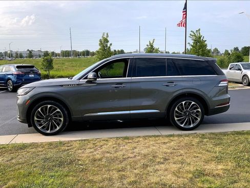 Used 2025 Lincoln Aviator Reserve w/ Equipment Group 201A AWD/4WD image 12