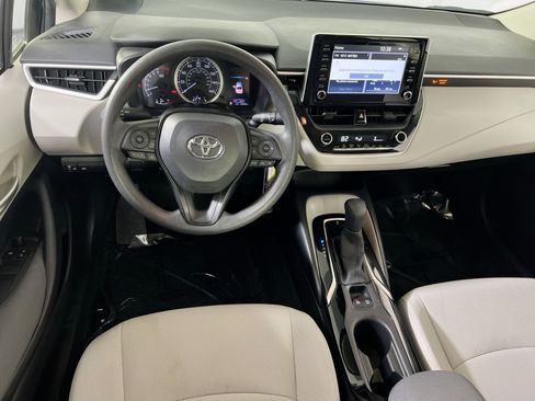 Used 2020 Toyota Corolla LE image 20