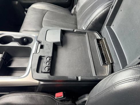 Used 2018 RAM 1500 Laramie w/ Convenience Group AWD/4WD image 51